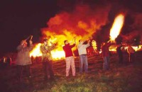 21.English_Bonfire_Carnival.jpg