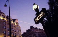 022.paris_metro_night.jpg