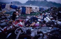 06.Rom children rubbish IT