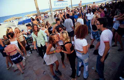 051_Ibiza_beach_party.jpg